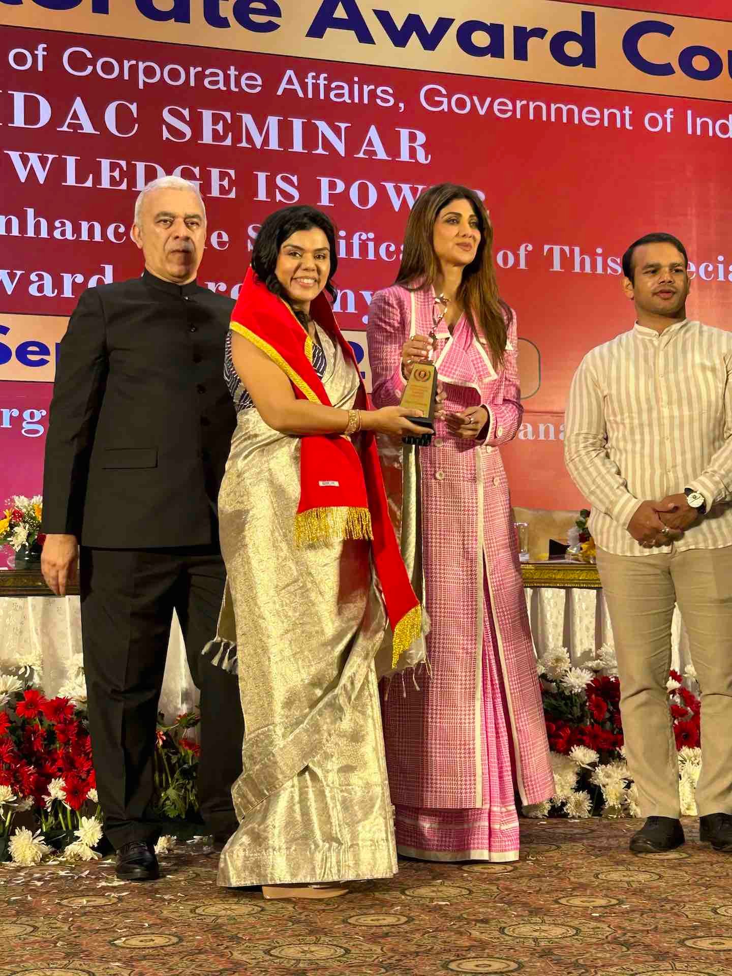Dr. Swati Aggarwal - Bharat Gaurav Ratna Award